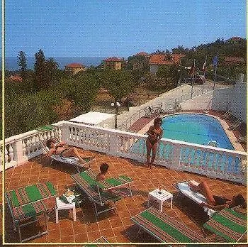 Residence Hotel Edy Imperia 3*,  Italien