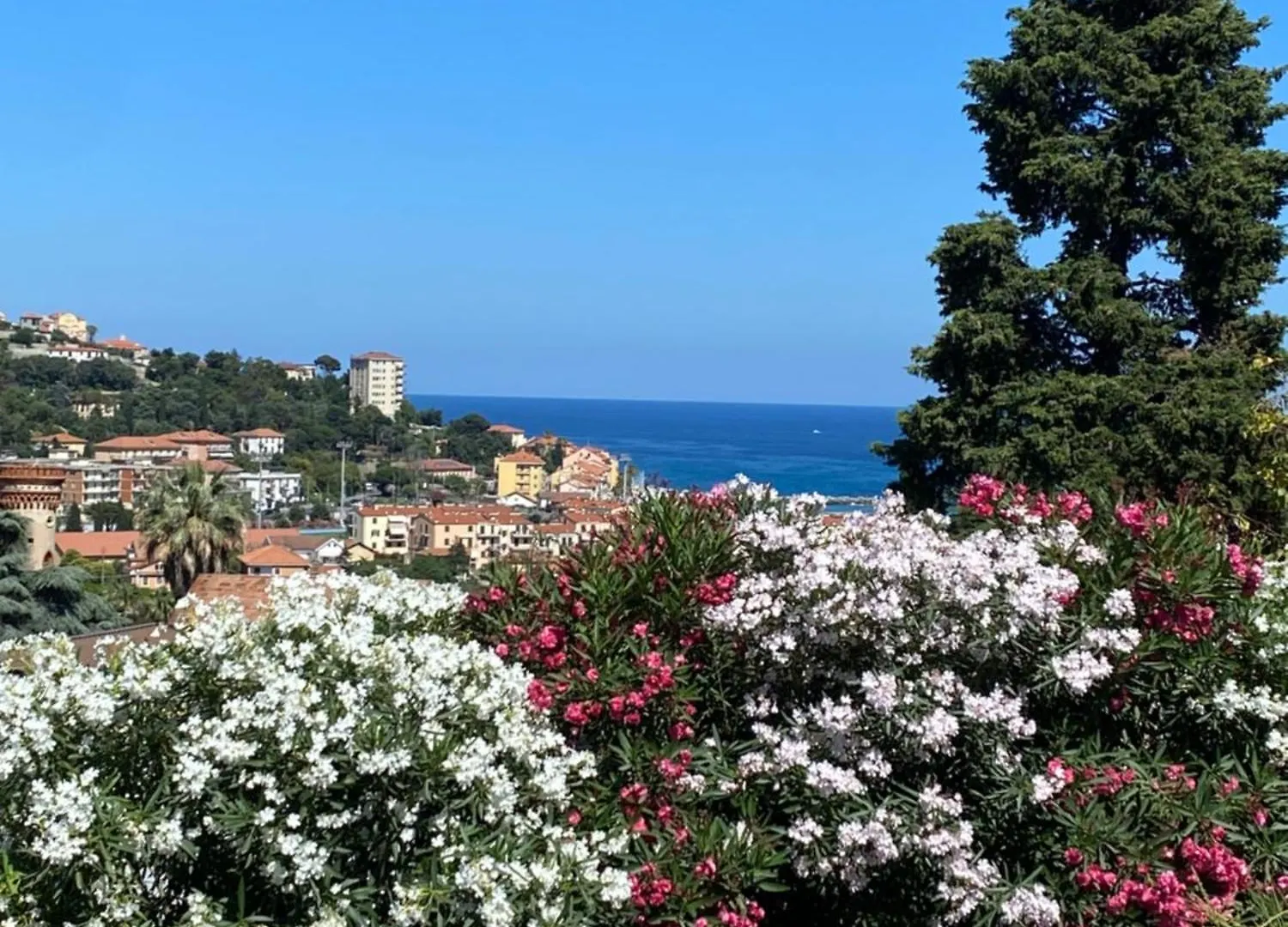 Residence Hotel Edy Imperia 3*,  Italien