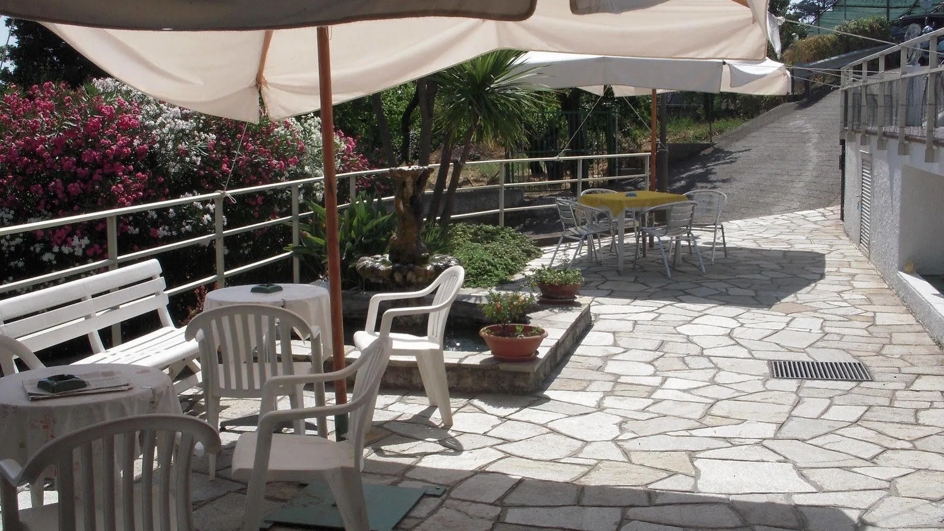 Lägenhetshotell Residence Hotel Edy Imperia